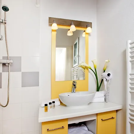 Residhome Genève Le Carré D'or Aparthotel 3*