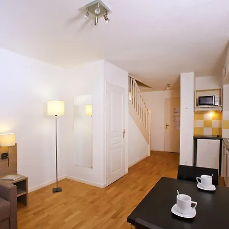 Aparthotel Residhome Genève Le Carré D'or 3*