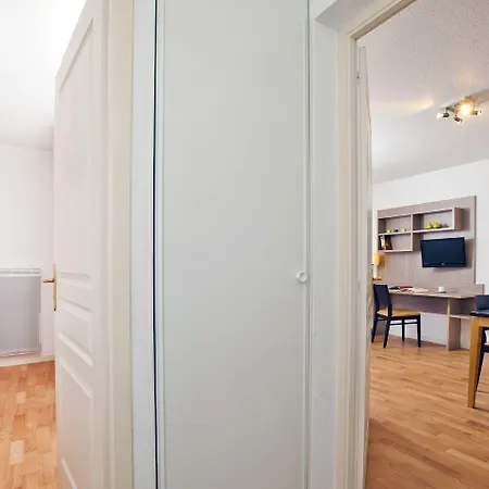 Residhome Geneve Le Carre D'or Aparthotel Prévessin