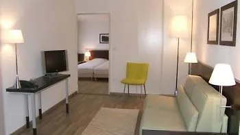 Residhome Genève Le Carré D'or 3* Prévessin