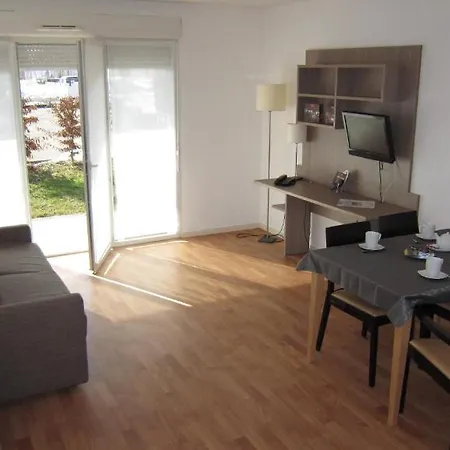 Apart Otel Residhome Geneve Le Carre D'or Prévessin